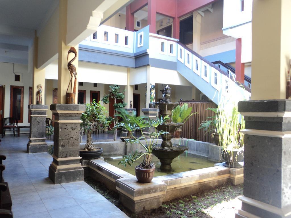 Hotel Sentral Pabean Buleleng Exterior foto